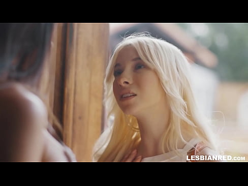 ❤️ Dívka se po několika měsících vrátí domů a skončí u lízání kundy své nevlastní matky ☑ Tvrdé porno u cs.bassaniluigi.ru ❌❤